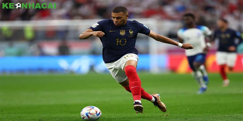 Mbappe có thành công vượt trội tại nhiều câu lạc bộ